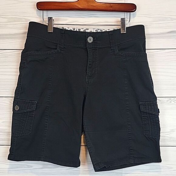 Lee black cargo shorts sinfully soft Women's Size 10 - Picture 1 of 11
